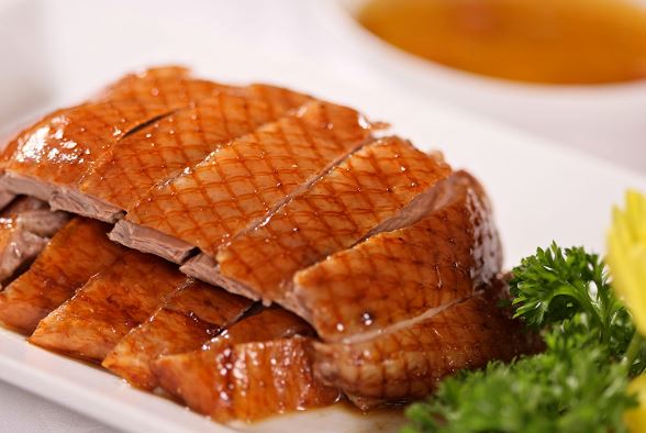 Mỗi ngày một món: Cách làm vịt quay cực ngon tại nhà