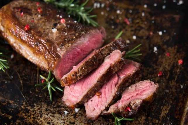 6 dấu hiệu cảnh báo bạn đang nạp quá nhiều thịt so với nhu cầu cơ thể, điều chỉnh lại chế độ ăn ngay