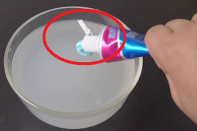 Trộn kem đánh răng vào rượu trắng, giải quyết ngay nhiều vấn đề khó nhằn, cả đàn ông và phụ nữ đều cần