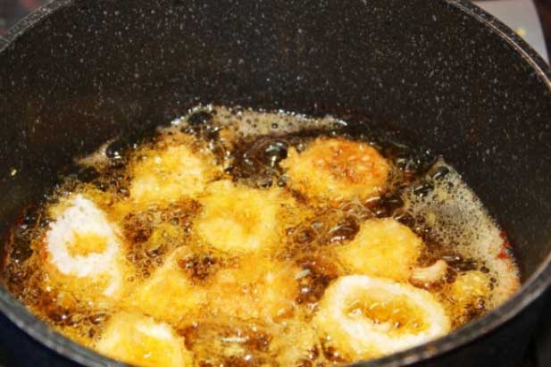 5 lỗi "to đùng" trong nấu nướng, bảo quản thực phẩm mà bạn cần thay đổi kẻo tự rước bệnh vào nhà