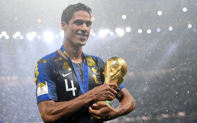 Raphael Varane tuyên bố giã từ ĐT Pháp