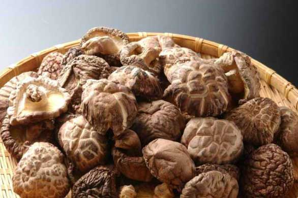 4 loại rau được cổ nhân xếp là “trường thọ”, quí hơn cả nhân sâm Trung Hoa, lại mọc rất nhiều ở Việt Nam