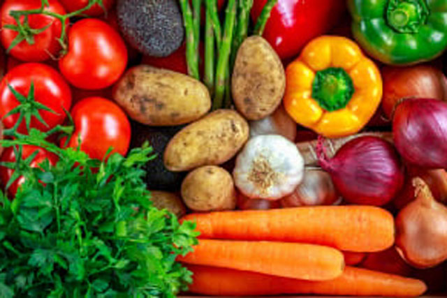 5 loại rau củ tuyệt đối không nên ăn sống tránh bị ngộ độc thực phẩm