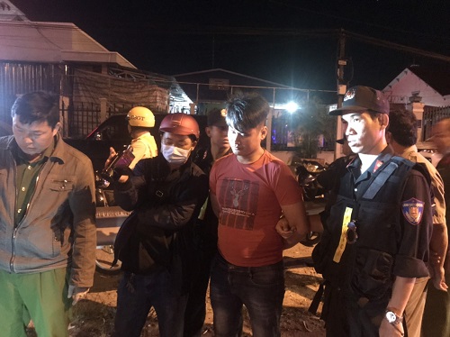 Bắt giữ thanh niên vận chuyển gần 1 kg ma túy đá 