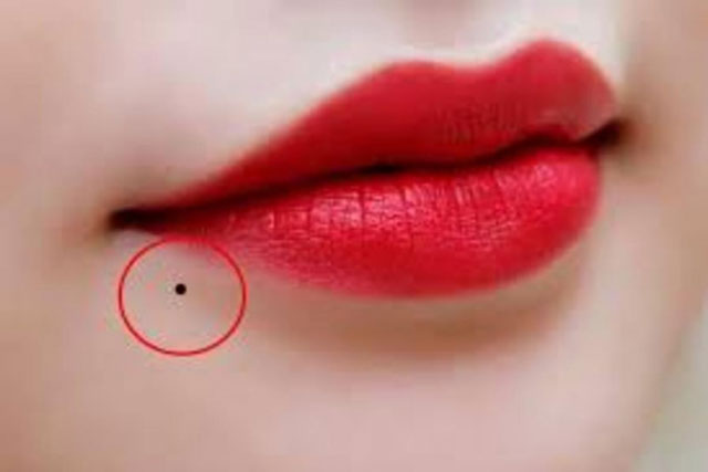 5 nốt ruồi mọc 'chỗ kín' tượng trưng Phúc- Lộc- Tài, ai sở hữu sẽ có cuộc sống an nhàn, hạnh phúc