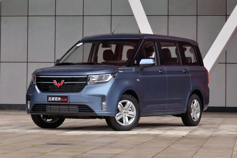 5. Wuling Hongguang (doanh số: 124.381 chiếc).