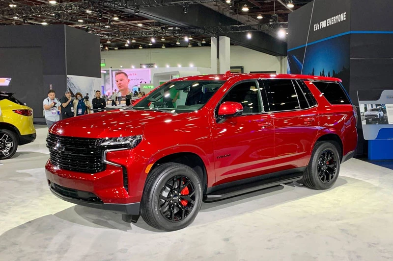 9. Chevrolet Tahoe 2023 (giá khởi điểm: 54.200 USD).