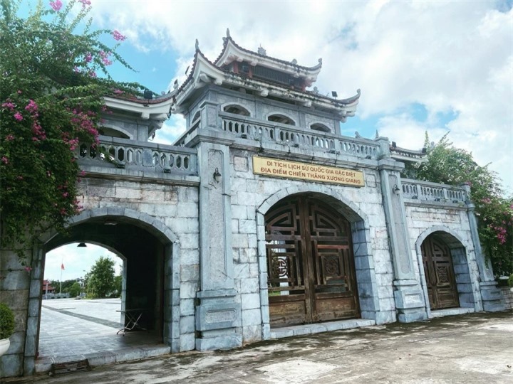 Viếng đền Xương Giang, khám phá thành cổ vang danh một thời ở đất Bắc Giang - 1