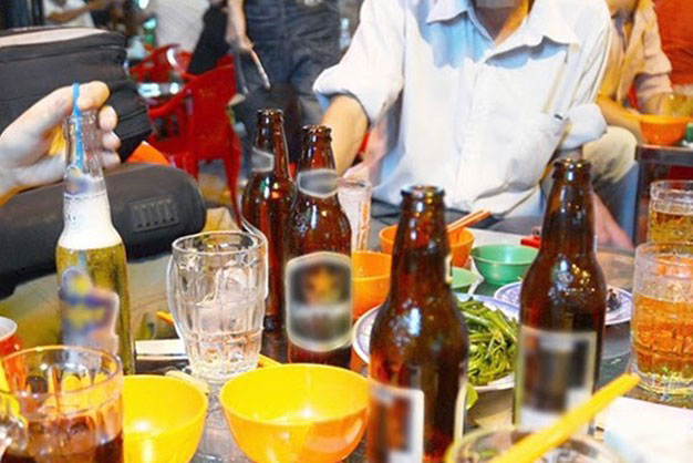 Sử dụng rượu bia: Nguy cơ mắc ung thư cao