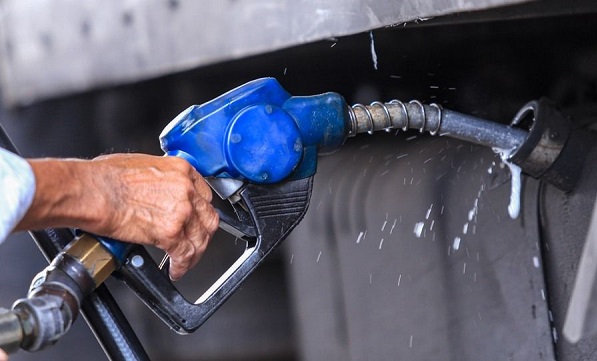 VCCI: Bộ Công Thương lo doanh nghiệp bán lẻ lấy xăng dầu từ nhiều nguồn sẽ "trái Luật Thương mại" là không thỏa đáng