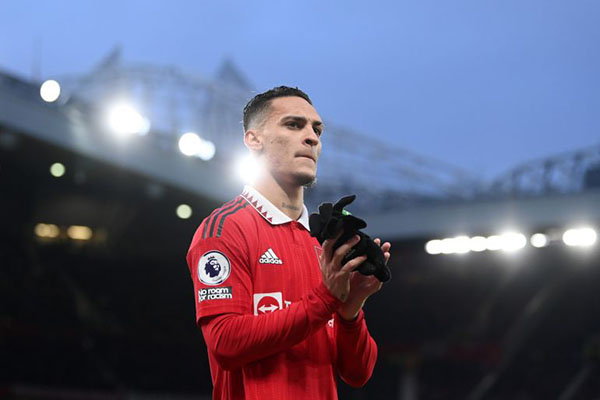 Man Utd mất thêm 1 cầu thủ ở trận Leeds