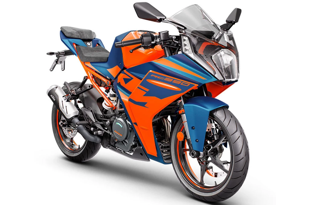 KTM RC 390 NG.