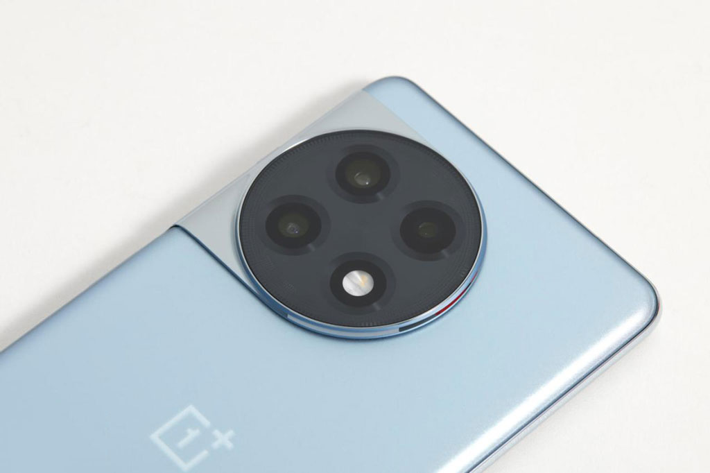 Smartphone cấu hình ‘siêu khủng’, sạc 100W, giá hơn 11 triệu đồng