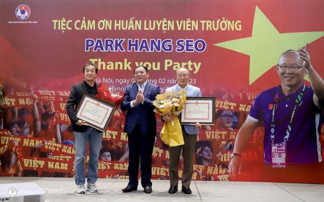 VFF tổ chức tiệc cảm ơn HLV trưởng Park Hang Seo