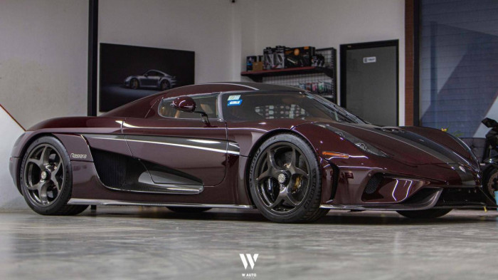 Điểm danh loạt xe triệu đô vừa về Việt Nam