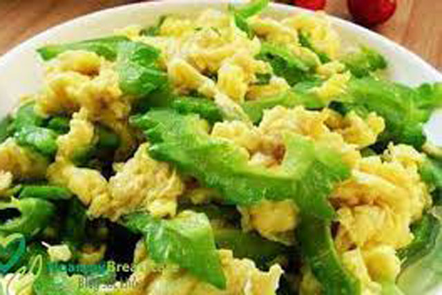 Mướp đắng mua về đừng vội nấu, làm 2 việc này để vị đắng hết sạch, trẻ con cũng thi nhau ăn