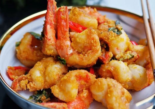 Tôm làm thế này thì nấu bao nhiêu cơm cũng hết!