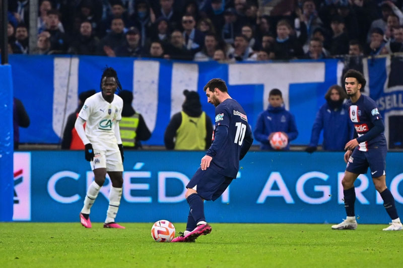 Messi lần đầu khoác áo số 10 tại CLB sau khi rời Barca