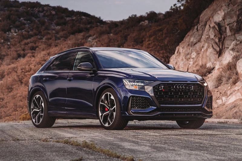 4. Audi RS Q8 (vận tốc tối đa: 304 km/h).