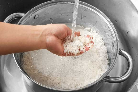 4 sai lầm tai hại khi nấu cơm khiến nồi cơm mất hết chất dinh dưỡng, rất nhiều người Việt vẫn mắc phải