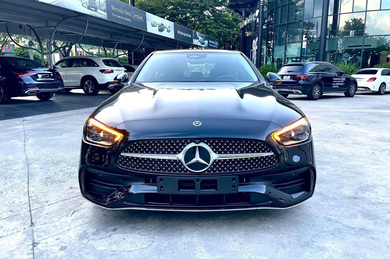 Bảng giá xe Mercedes-Benz tháng 2/2023