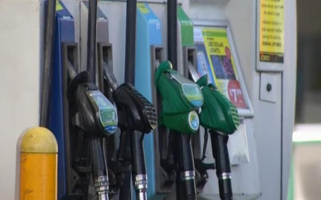 Giá dầu châu Á đi xuống giữa những lo ngại về suy thoái tại Mỹ