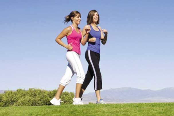 Sai lầm nhiều người mắc phải khi đi bộ thể dục, số 3 nhiều người Việt vẫn đua nhau làm