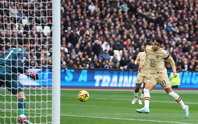 Enzo - Felix tỏa sáng, Chelsea vẫn gây thất vọng