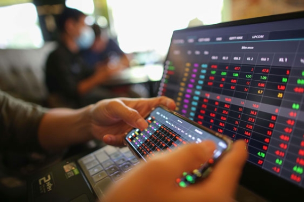 Mua cổ phiếu TCB “chui”, doanh nghiệp liên quan đến sếp cũ Techcombank Đỗ Tuấn Anh bị xử phạt
