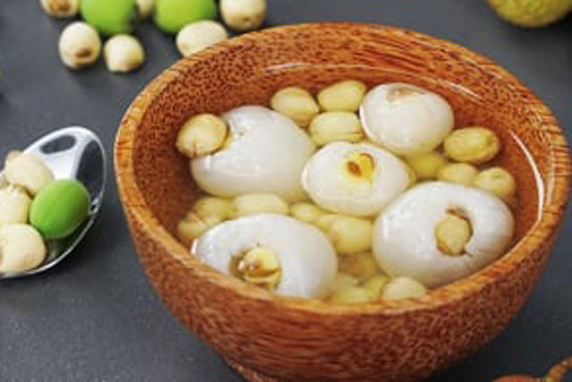 Không chỉ chữa mất ngủ, hạt sen còn có 5 lợi ích tuyệt vời mà không phải ai cũng biết