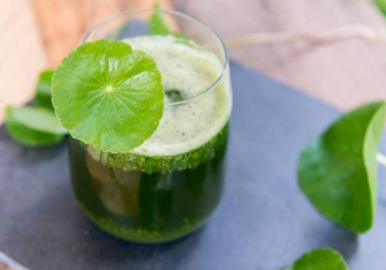 7 loại nước uống cực tốt dành cho người viêm đường tiết niệu