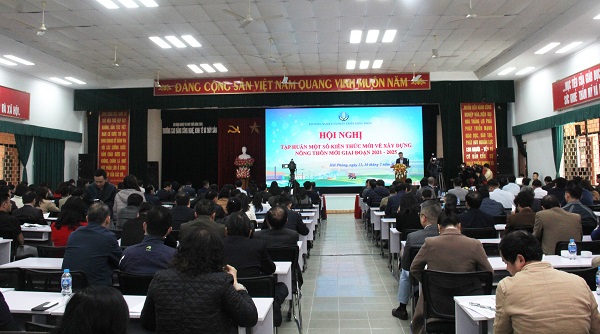 Toàn cảnh hội nghị.