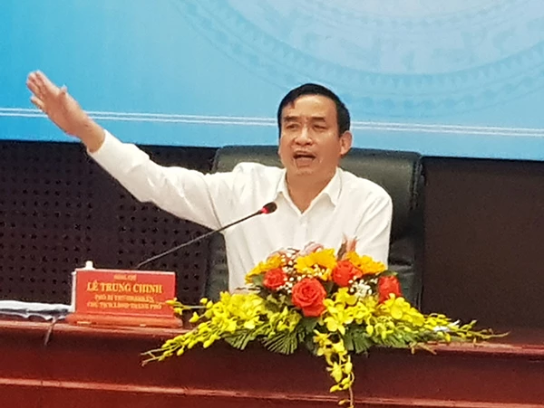 Chủ tịch UBND TP Đà Nẵng Lê Trung Chinh yêu cầu Giám đốc các sở, ban, ngành và Chủ tịch UBND các quận, huyện phải xác định giải ngân vốn đầu tư công là nhiệm vụ chính trị quan trọng của năm 2023