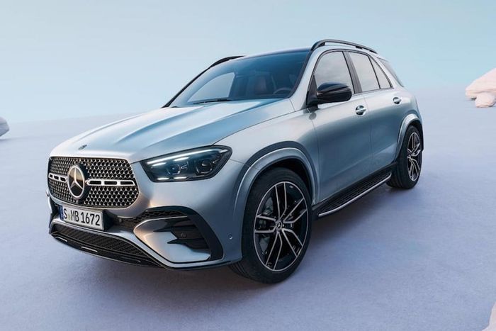 Đội hình Mercedes-Benz GLE 2024 lộ diện với một phiên bản plug-in hybrid mới