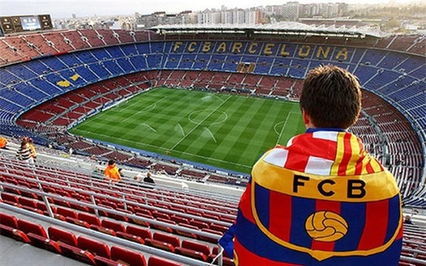 Chủ tịch La Liga lên tiếng về vụ FC Barcelona bị nghi hối lộ trọng tài - Ảnh 1.