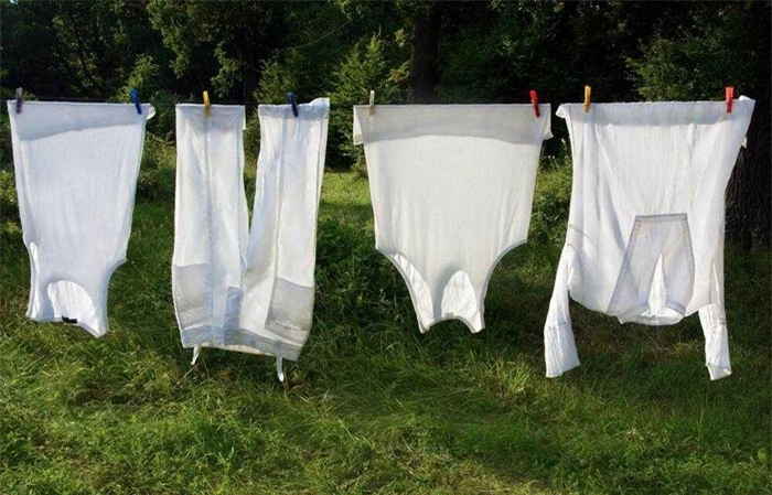 Mẹo giặt quần áo giúp khô ráo, thơm tho bất chấp tiết trời ẩm nồm ảnh 1