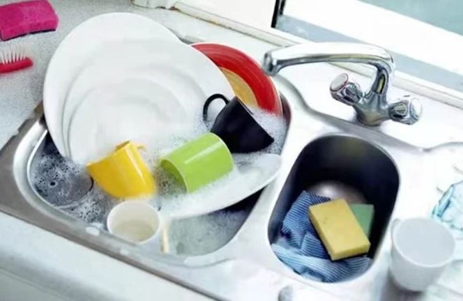 Tại sao không bao giờ nên ngâm bát đĩa bẩn qua đêm: Tưởng không hại mà hại không tưởng