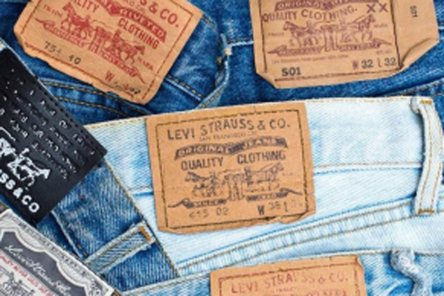 Vì sao quần jean đều có miếng da đằng sau cạp quần: 90% người mặc tưởng trang trí hóa ra công dụng bất ngờ