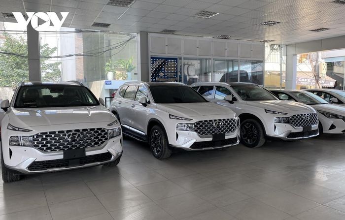 Hết tình trạng 'bia kèm lạc', Hyundai đồng loạt giảm giá xe sau Tết