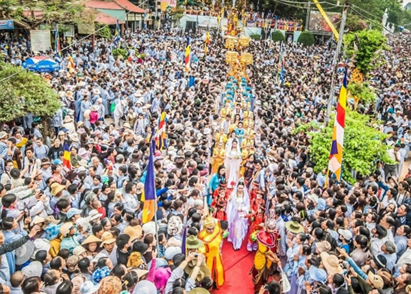 Độc bản lá bồ đề lớn nhất mạ vàng 24K được công nhận kỷ lục Việt Nam