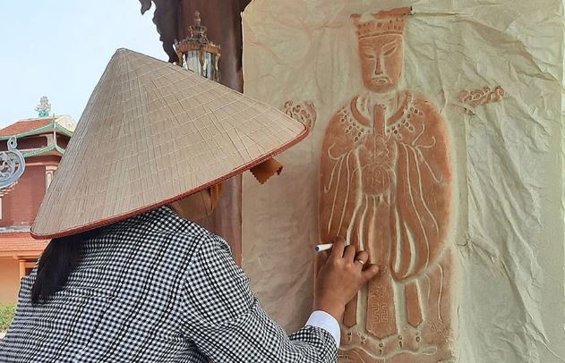 Kh&#xE1;m ph&#xE1; 2 bia &#x111;&#xE1; qu&#xFD; v&#xE0; l&#x1EA1; trong 27 b&#x1EA3;o v&#x1EAD;t qu&#x1ED1;c gia m&#x1EDB;i &#x111;&#x1B0;&#x1EE3;c c&#xF4;ng nh&#x1EAD;n