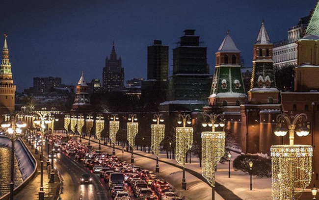 Giới chuyên gia: Kinh tế Nga tránh được nguy cơ sụp đổ