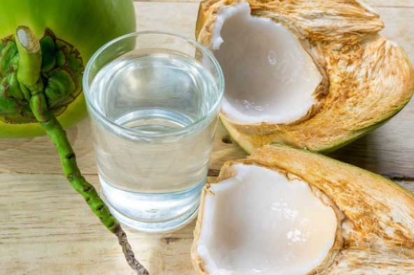3 thời điểm 'độc' chớ dại mà uống nước dừa kẻo họa vô đơn chí, nguy hại khó lường