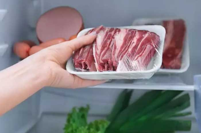 Cho 1 thìa đường vào rã đông, thịt cứng đến mấy cũng mềm trong 5 phút, lại tươi ngon như vừa mới mua