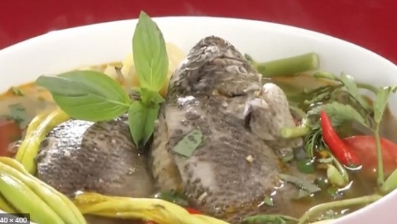 Thực đơn cơm chiều: Canh rau nhút cá rô đồng, thịt heo chiên xù, đậu đũa xào thịt băm