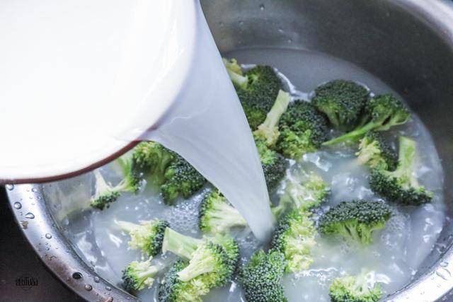 Bó túi cách rửa rau củ an toàn