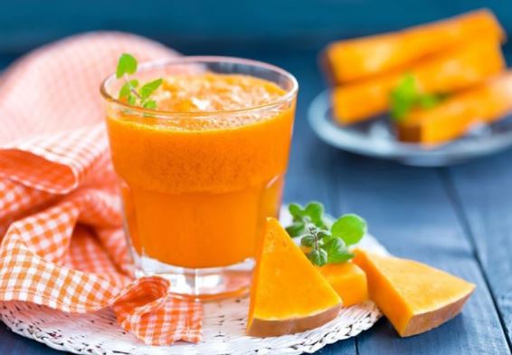 8 lợi ích bất ngờ của nước ép bí ngô đối với sức khỏe