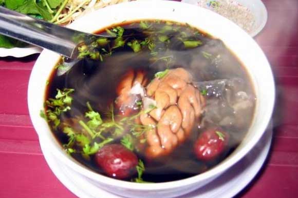 Ăn óc lợn theo cách khoa học ít ai biết đến này giúp chữa tận gốc chứng rối loạn tiền đình