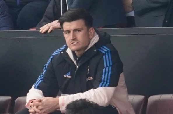 Vận đen đeo bám, Maguire buồn như đưa đám