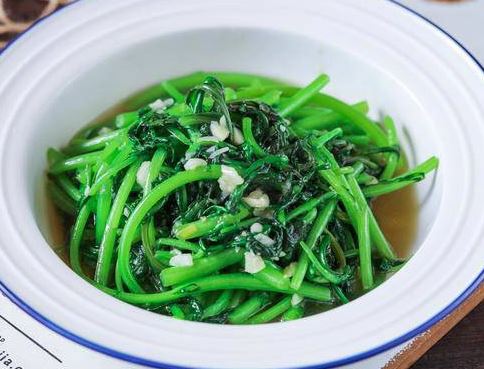 
Lương y tiết lộ 3 loại rau chính là "siêu thực phẩm" bổ máu, "rẻ hơn thịt, bổ hơn thuốc"